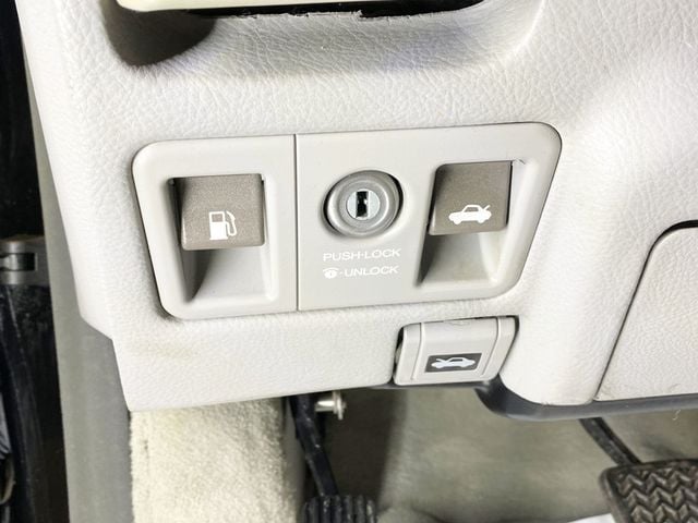 2005 Lexus LS 430 4dr Sedan - 22932278 - 20