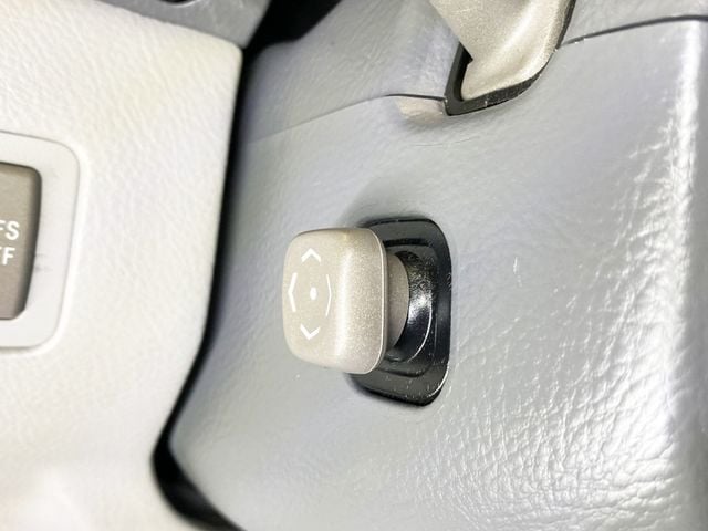 2005 Lexus LS 430 4dr Sedan - 22932278 - 25