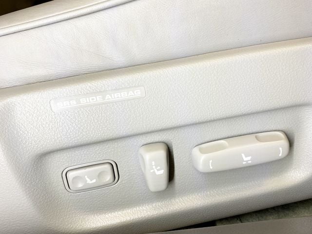 2005 Lexus LS 430 4dr Sedan - 22932278 - 46