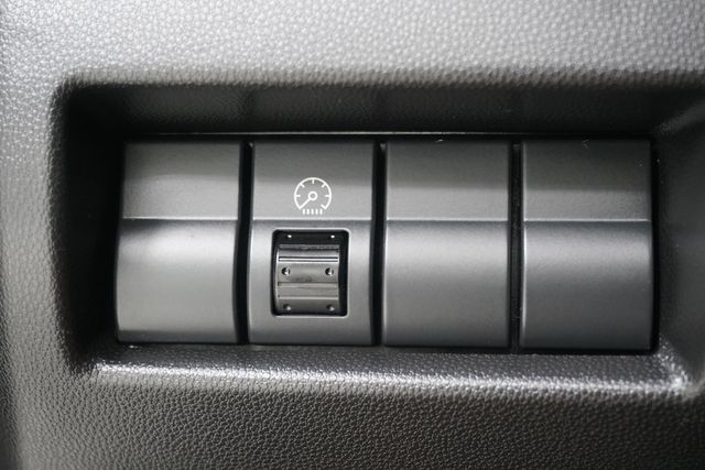 2005 Mazda Mazda3 4dr Sedan i Automatic - 22932243 - 20