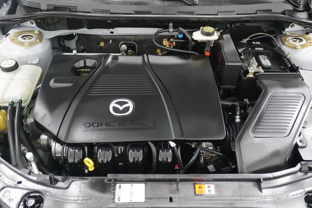 2005 Mazda Mazda3 4dr Sedan i Automatic - 22932243 - 25