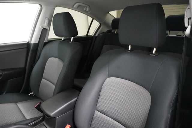 2005 Mazda Mazda3 4dr Sedan i Automatic - 22932243 - 8