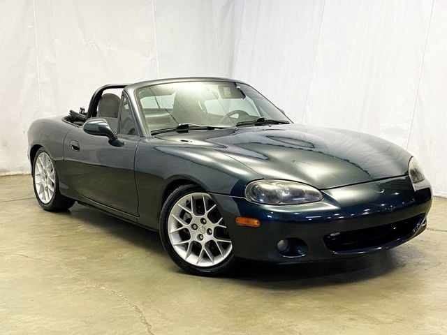 2005 Mazda MX-5 Miata 2dr Convertible Cloth 5-Speed Manual - 22897854 - 1