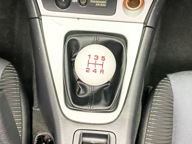 2005 Mazda MX-5 Miata 2dr Convertible Cloth 5-Speed Manual - 22897854 - 21