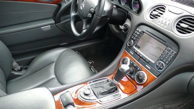 2005 Mercedes-Benz SL-Class SL500 - 12002719 - 13