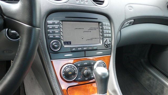2005 Mercedes-Benz SL-Class SL500 - 12002719 - 31