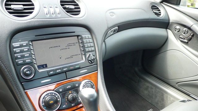 2005 Mercedes-Benz SL-Class SL500 - 12002719 - 32