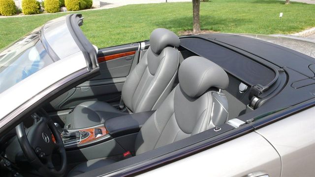 2005 Mercedes-Benz SL-Class SL500 - 12002719 - 76