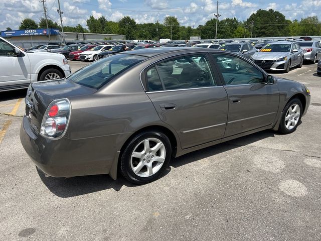 2005 Nissan Altima 4dr Sedan V6 Automatic 3.5 SE - 22868866 - 3