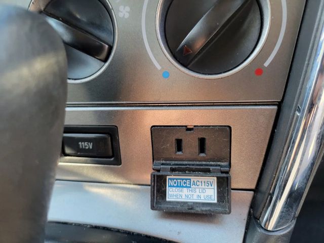 2005 Pontiac Vibe Sport Wagon 4D - 22939715 - 15