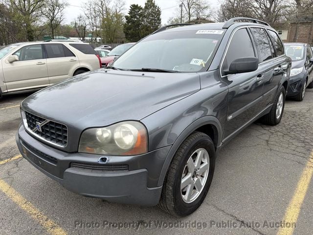 2005 Volvo XC90 Base