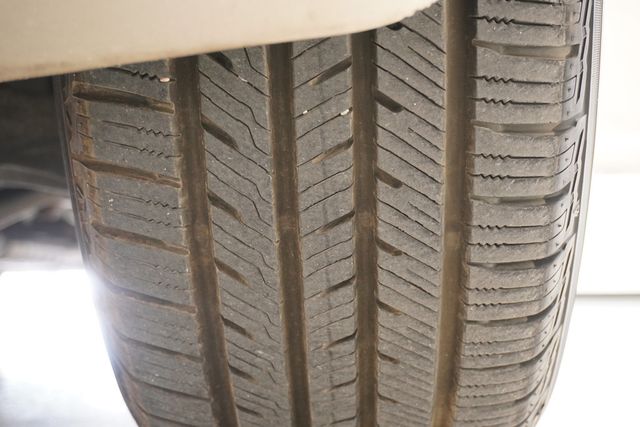 2006 Cadillac SRX 4dr V6 SUV - 22921697 - 25