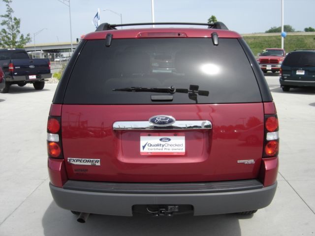 2006 Ford Explorer XLT - 1794562 - 3