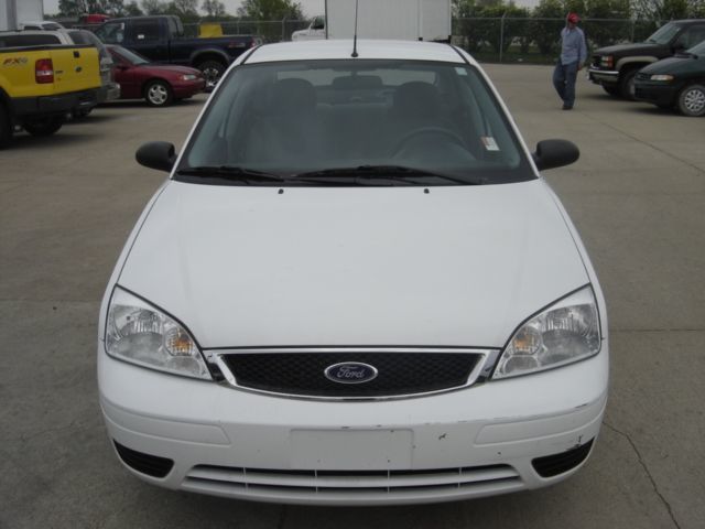 2006 Ford Focus ZX4 - 1723411 - 1