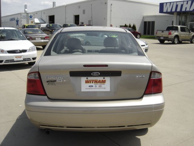 2006 Ford Focus ZX4 - 1723412 - 3