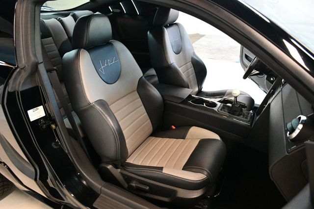 2006 Ford Mustang 2dr Coupe GT Deluxe - 22889287 - 30