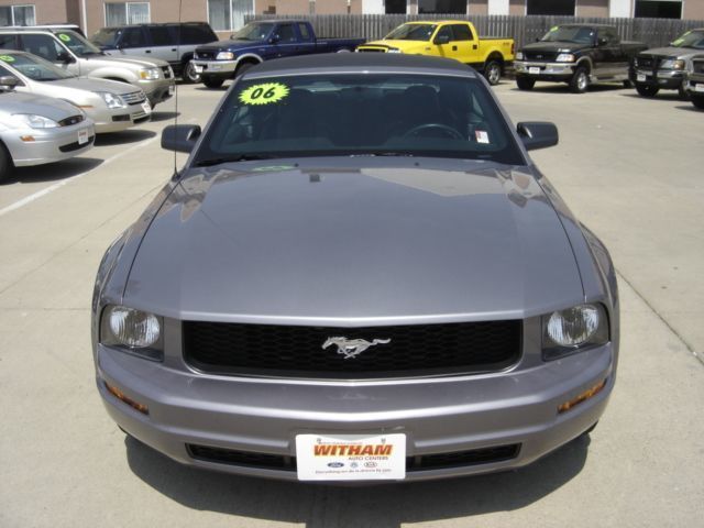 2006 Ford Mustang Base Trim - 1766064 - 1