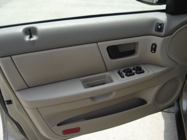 2006 Ford Taurus SE - 1766065 - 5