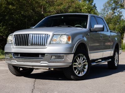 2006 Lincoln Mark LT Base