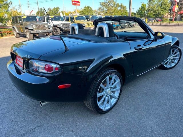 2006 Mazda MX-5 Miata 2dr Convertible Sport Automatic - 22923353 - 4