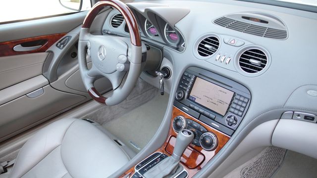 2006 Mercedes-Benz SL-Class SL500 2dr Roadster 5.0L - 17456188 - 37