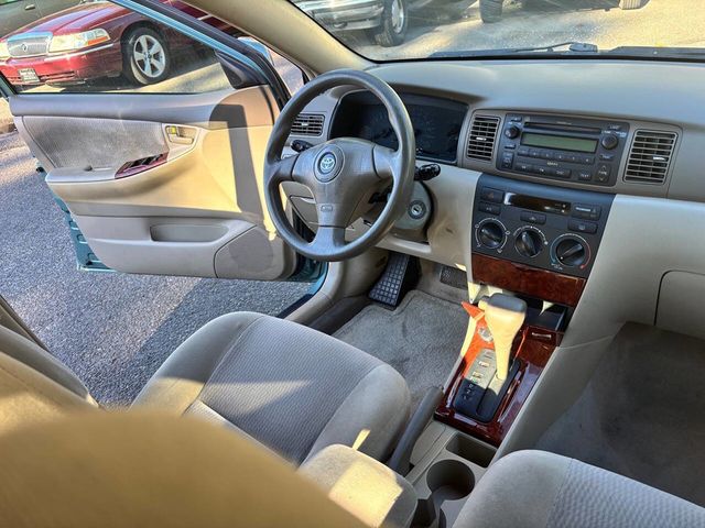 2006 Toyota Corolla 4dr Sedan LE Automatic - 22929243 - 18