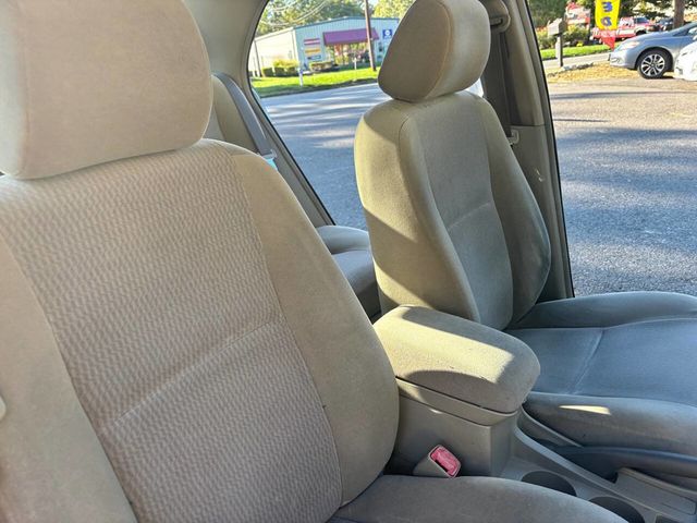 2006 Toyota Corolla 4dr Sedan LE Automatic - 22929243 - 20