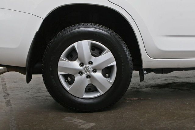 2006 Toyota RAV4 Base Trim - 11986530 - 9