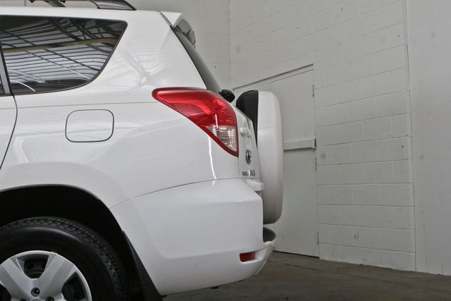 2006 Toyota RAV4 Base Trim - 11986530 - 18