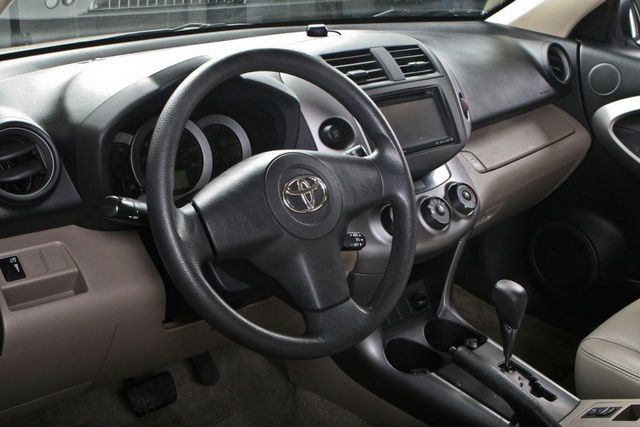 2006 Toyota RAV4 Base Trim - 11986530 - 31