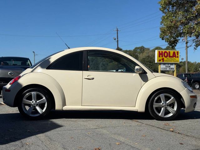 2006 Volkswagen New Beetle Coupe 2dr 2.5L Manual - 22932549 - 5