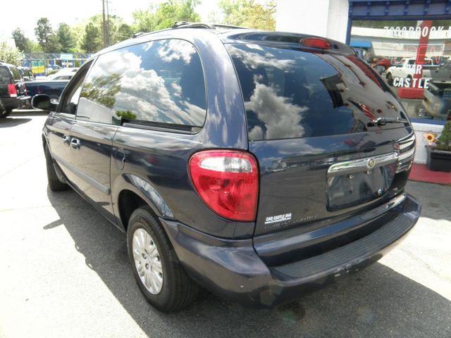 2007 Chrysler Town & Country SWB 4dr Wagon - 21847528 - 2
