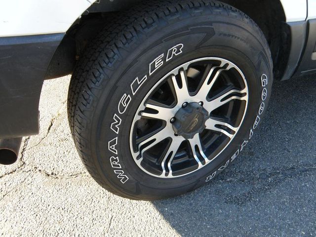 2007 Ford Expedition 4WD 4dr XLT - 22687994 - 1