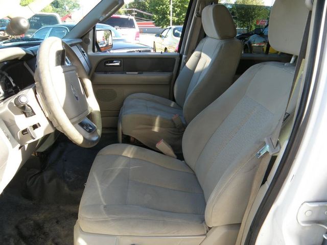 2007 Ford Expedition 4WD 4dr XLT - 22687994 - 8