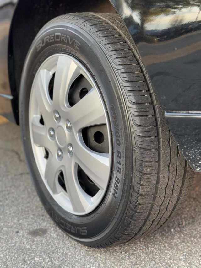 2007 Ford Focus 3dr Coupe SES - 22926416 - 15