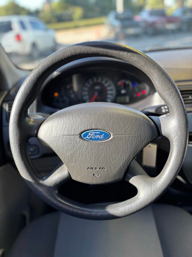 2007 Ford Focus 3dr Coupe SES - 22926416 - 5
