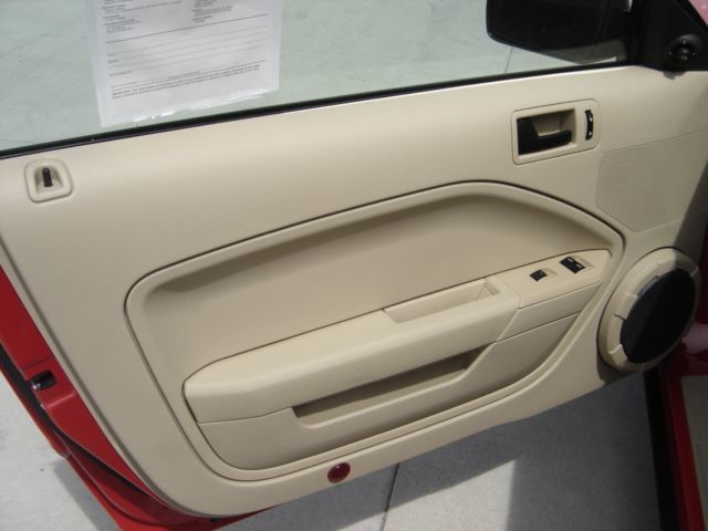 2007 Ford Mustang Base Trim - 1794561 - 5