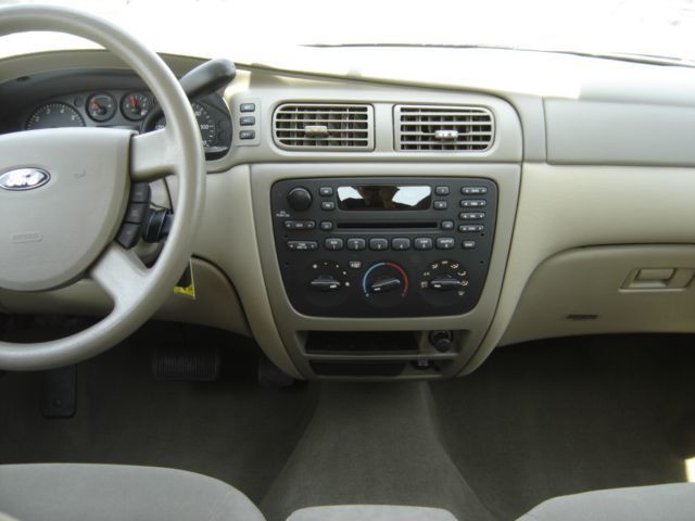 2007 Ford Taurus SE - 1766061 - 7