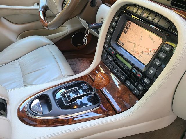 2007 Jaguar XJ 4dr Sedan Vanden Plas - 21663730 - 20
