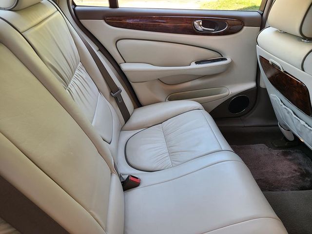 2007 Jaguar XJ 4dr Sedan Vanden Plas - 21663730 - 26