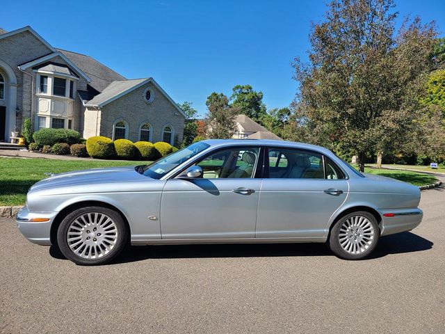 2007 Jaguar XJ 4dr Sedan Vanden Plas - 21663730 - 4