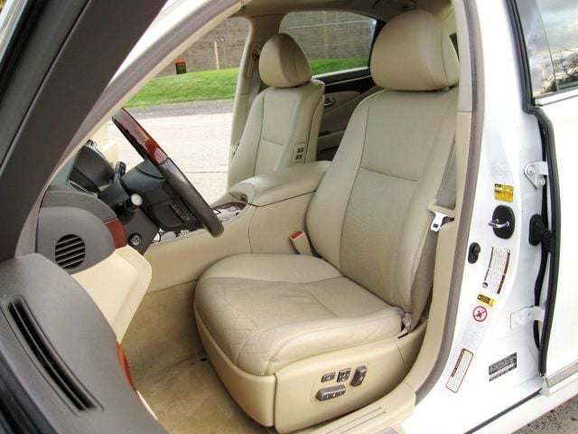 2007 Lexus LS 460 4dr Sedan - 21914865 - 18
