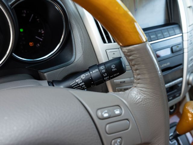 2007 Lexus RX 350 Heated Seats, Rearview Camera, Navigation - 22934634 - 32