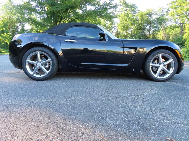 2007 Saturn Sky 2dr Convertible - 22886675 - 17