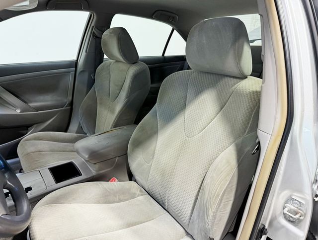 2007 Toyota Camry 4dr Sedan I4 Automatic LE - 22936671 - 19
