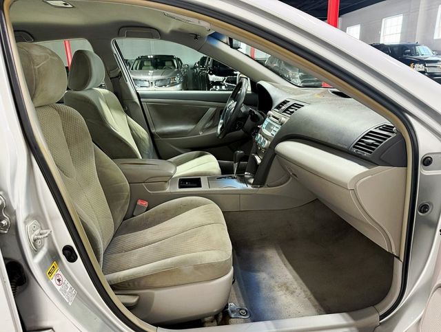 2007 Toyota Camry 4dr Sedan I4 Automatic LE - 22936671 - 29