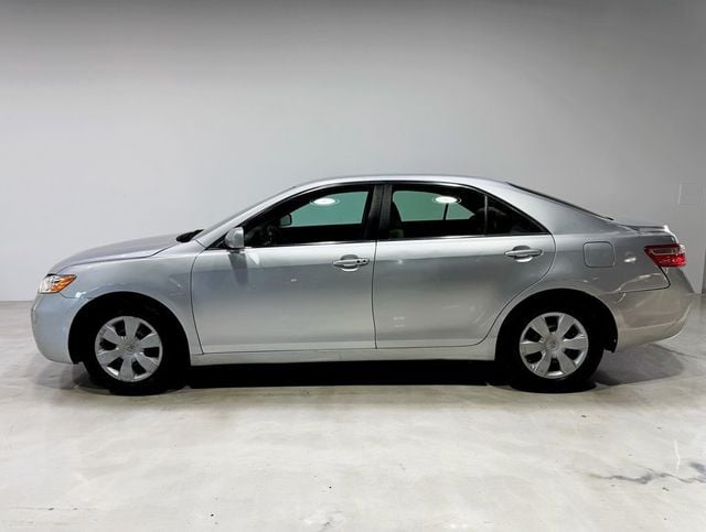 2007 Toyota Camry 4dr Sedan I4 Automatic LE - 22936671 - 3