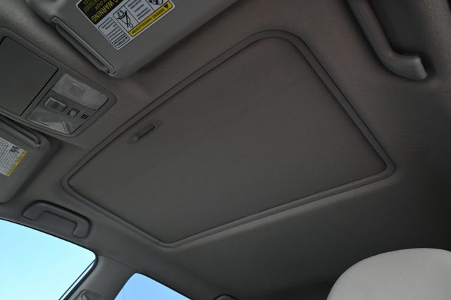 2007 Toyota RAV4 Limited - 22938844 - 8