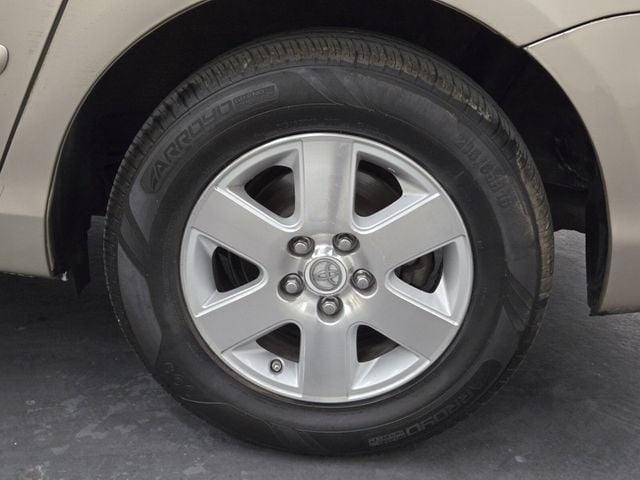 2007 Toyota Sienna LE - 22933245 - 5
