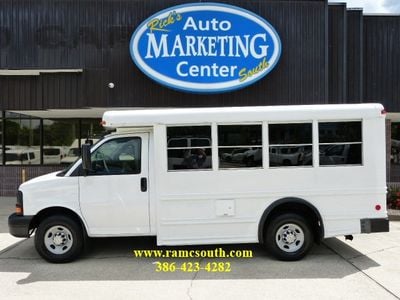 2008 Chevrolet Express Commercial Cutaway - 1GBHG31C581114515
